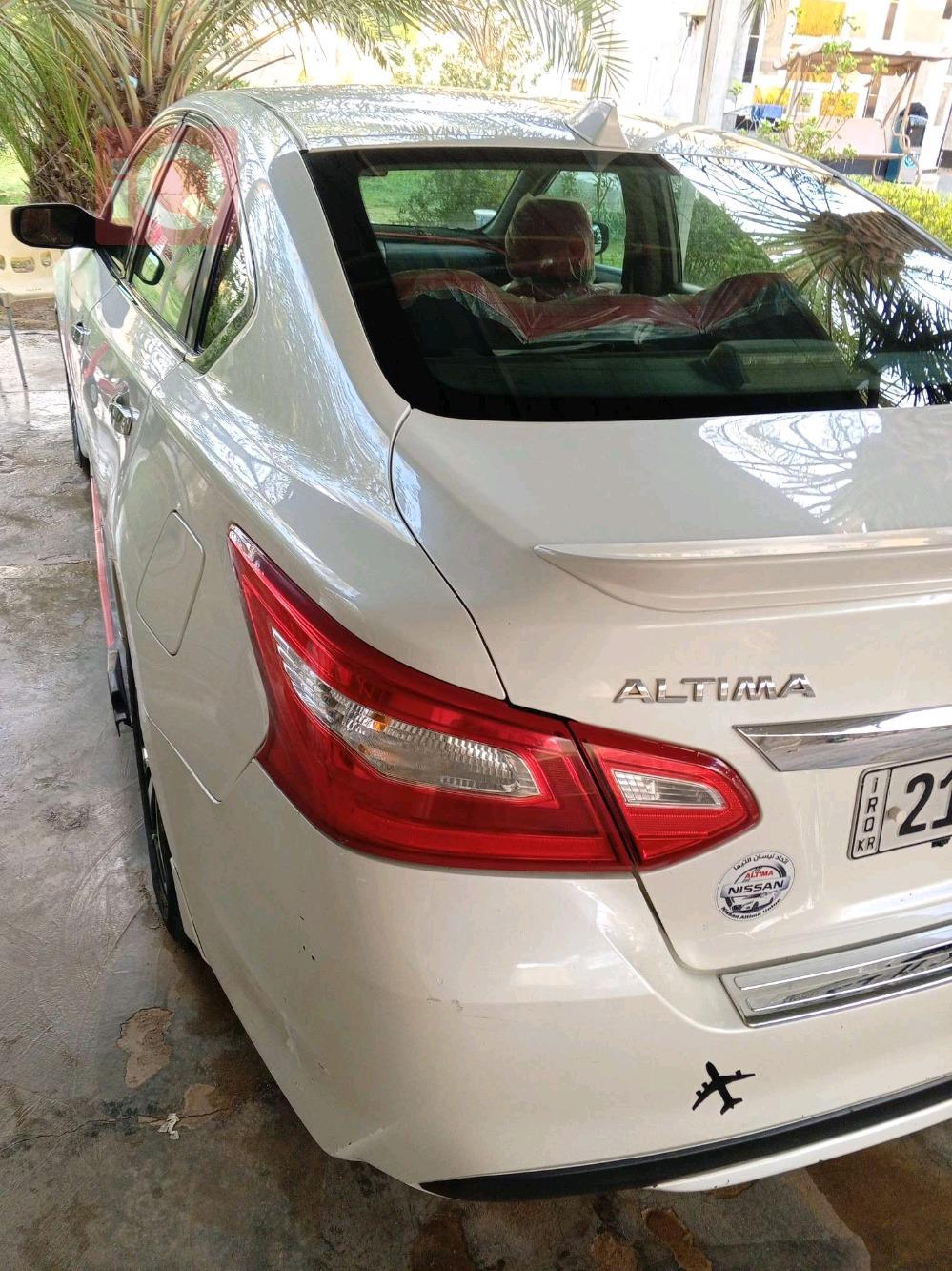 Nissan Altima